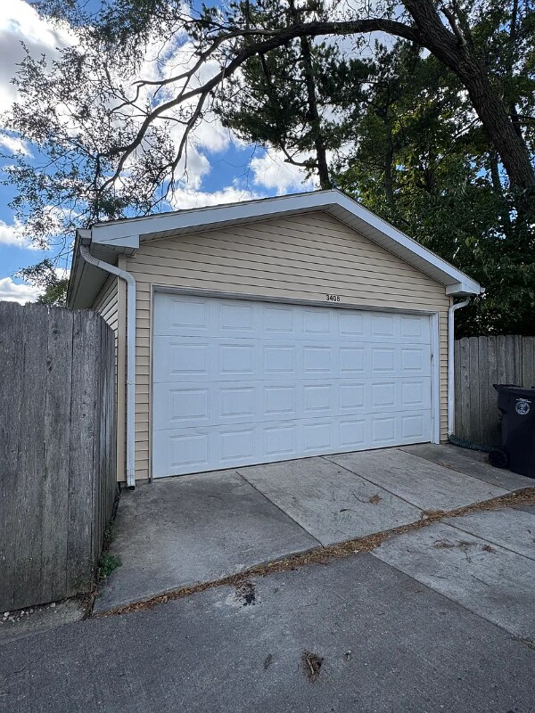 Building Photo - 3408 Arcadia St