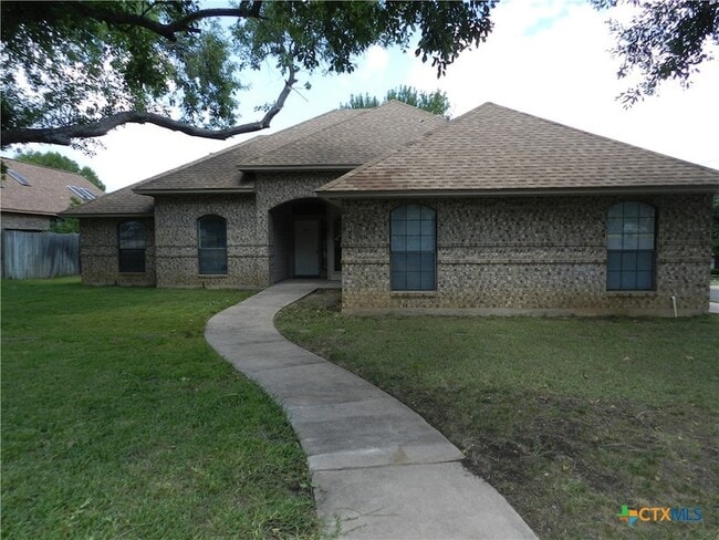 Building Photo - 1801 Thomas Ct