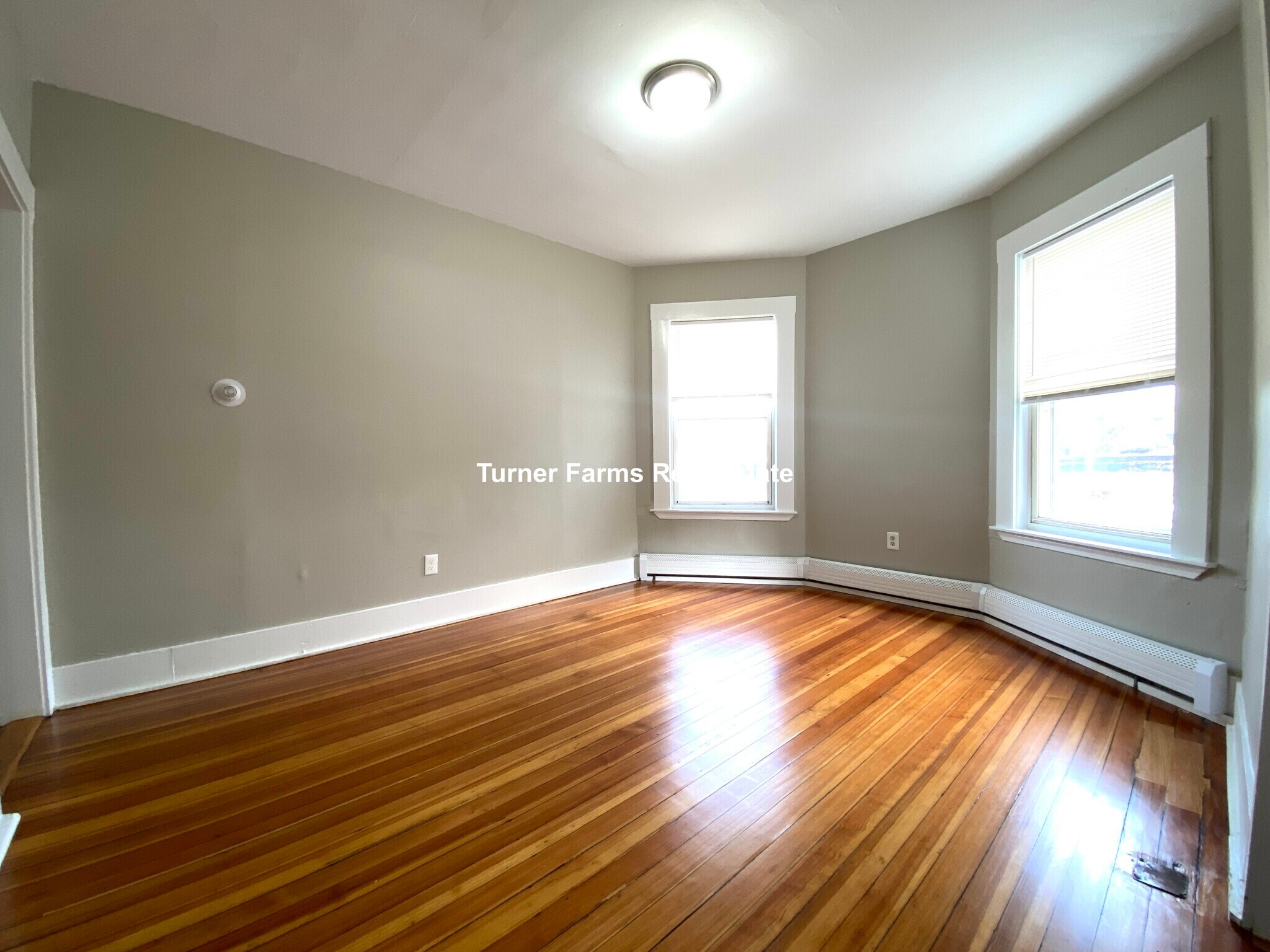 Building Photo - 6 Bowdoin St