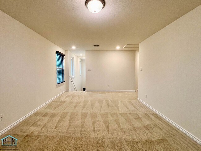 Building Photo - Welcome and Discover this thoughtfully des...
