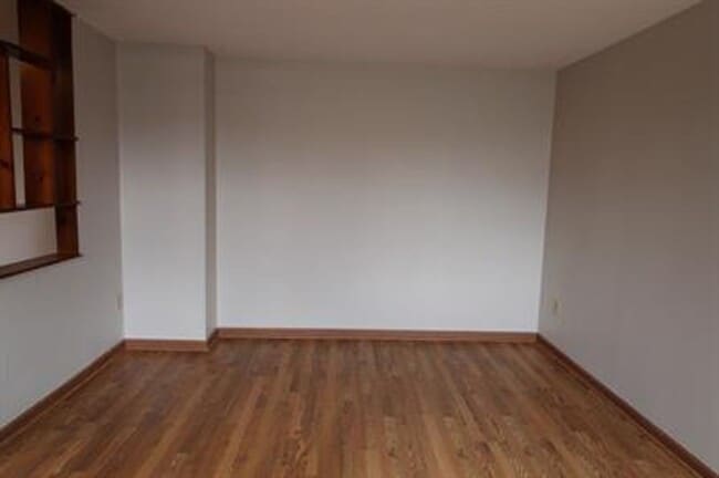 Building Photo - 845 Western Ave