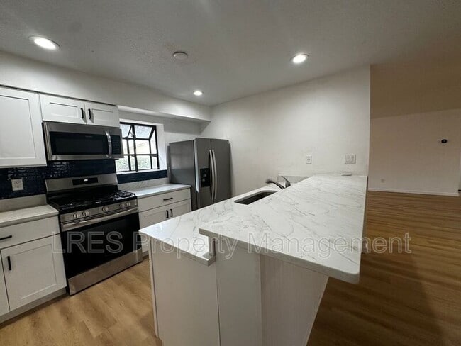 Building Photo - 10647 Deergrass Ln