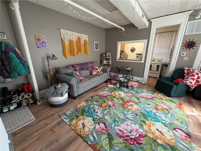 Building Photo - 1115 Delaware Ave