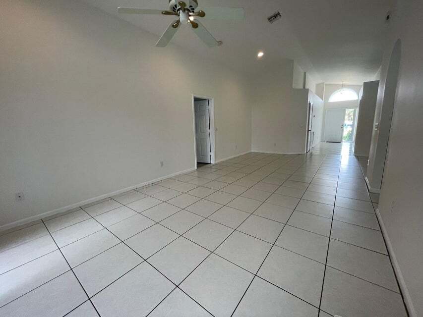 Building Photo - 22875 Barrister Dr
