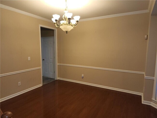 Building Photo - 12990 Meridian Ct