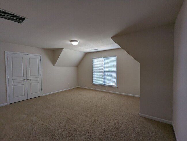 Building Photo - 10787 Edgepine Ln NW
