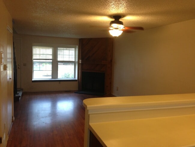 Building Photo - 17157 E Whitaker Dr