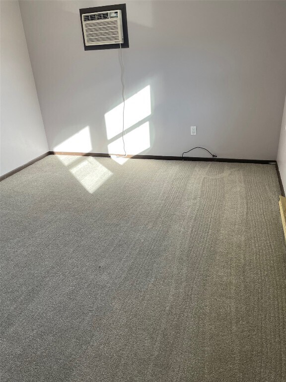 Building Photo - 900 Wallace St