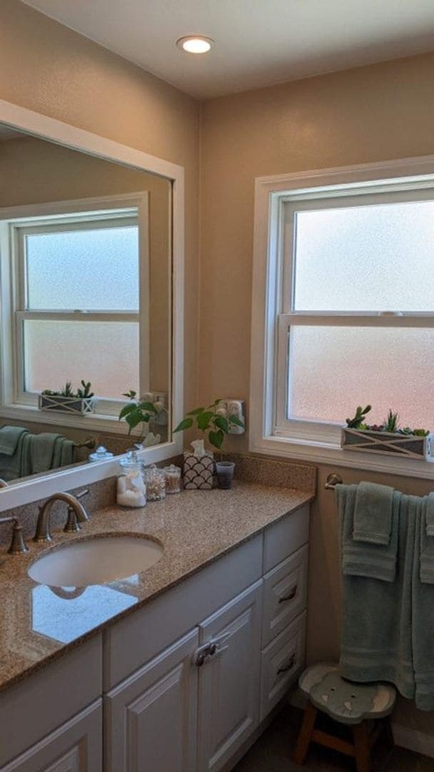 Building Photo - 4 Bedroom 2 Bath House for Rent Within Wal...