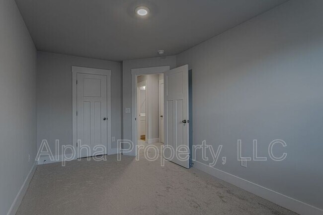 Building Photo - 1326 Maplesmith Wy