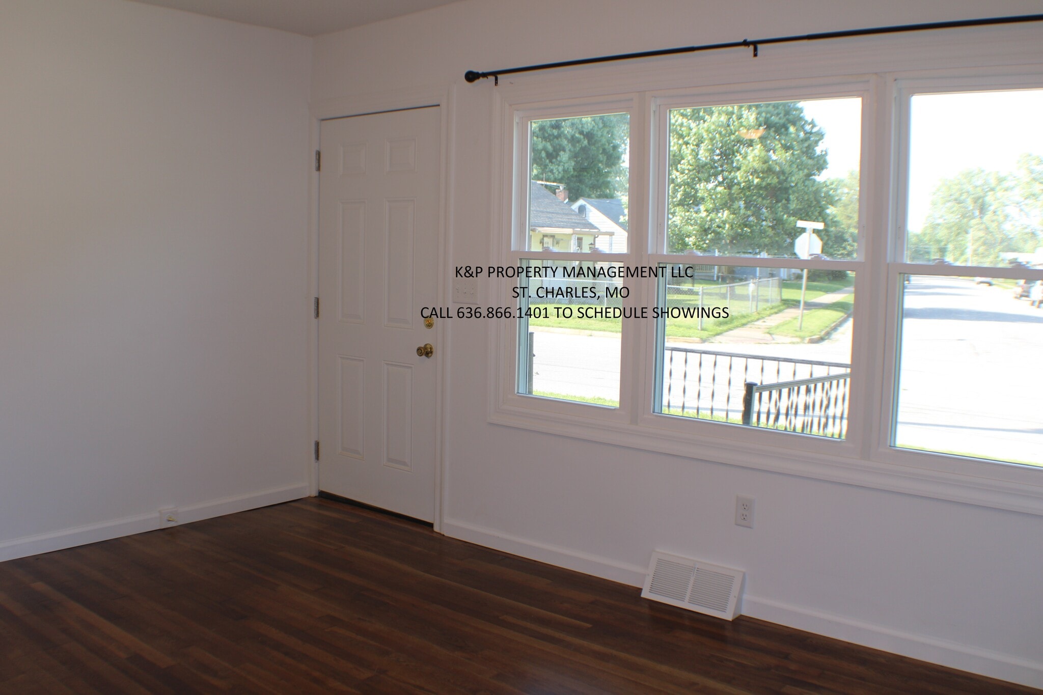 Building Photo - 404 Tecumseh St