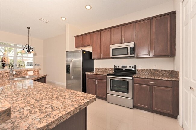 Building Photo - 8308 NW 127th Ln