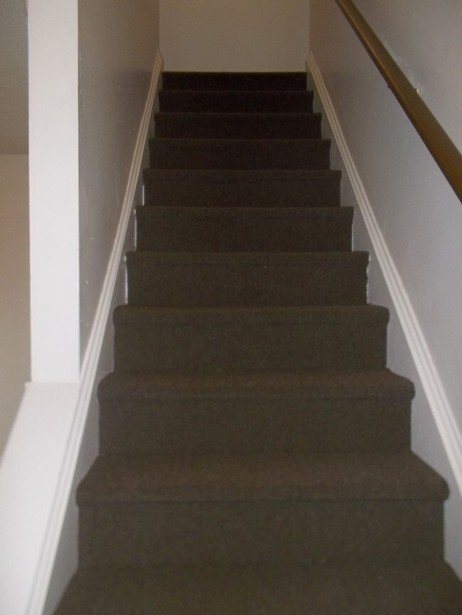 Building Photo - 232 Waterville St