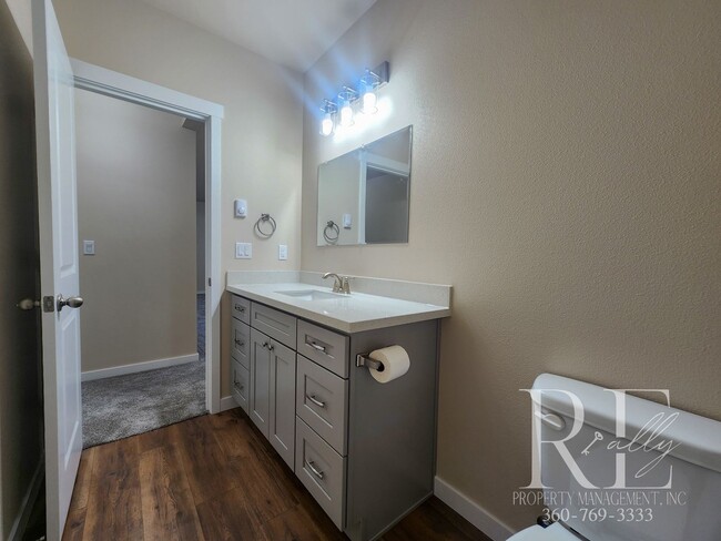 Building Photo - Brand-New 2-Bed, 2-Bath Duplex with Garage...