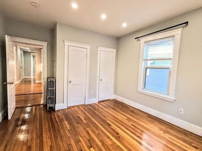 Building Photo - 3957 Washington St