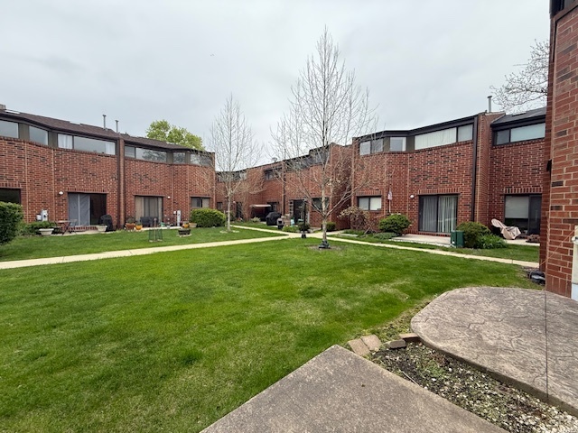 Building Photo - 901 S Racine Ave