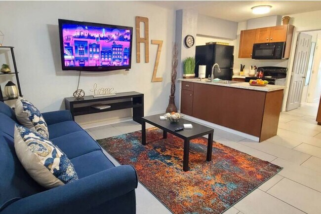 Primary Photo - 322 N 13th Pl