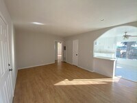 Building Photo - 12641 Vanowen St