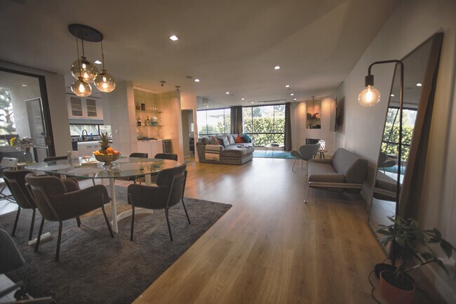 Building Photo - 8380 Waring Ave