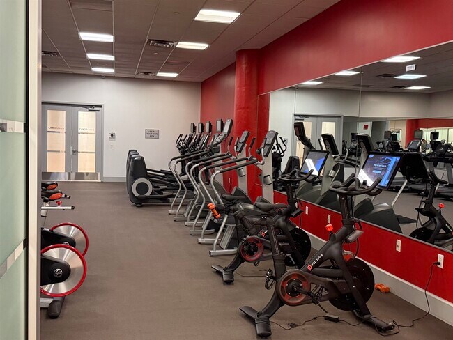 Building Photo - 50 DEY St