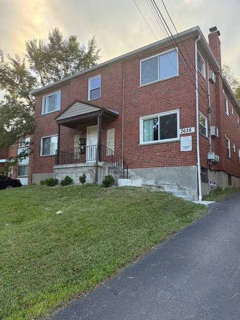Building Photo - 3638 Northdale Pl