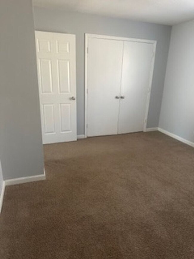 Building Photo - 3531 Lynhaven Dr