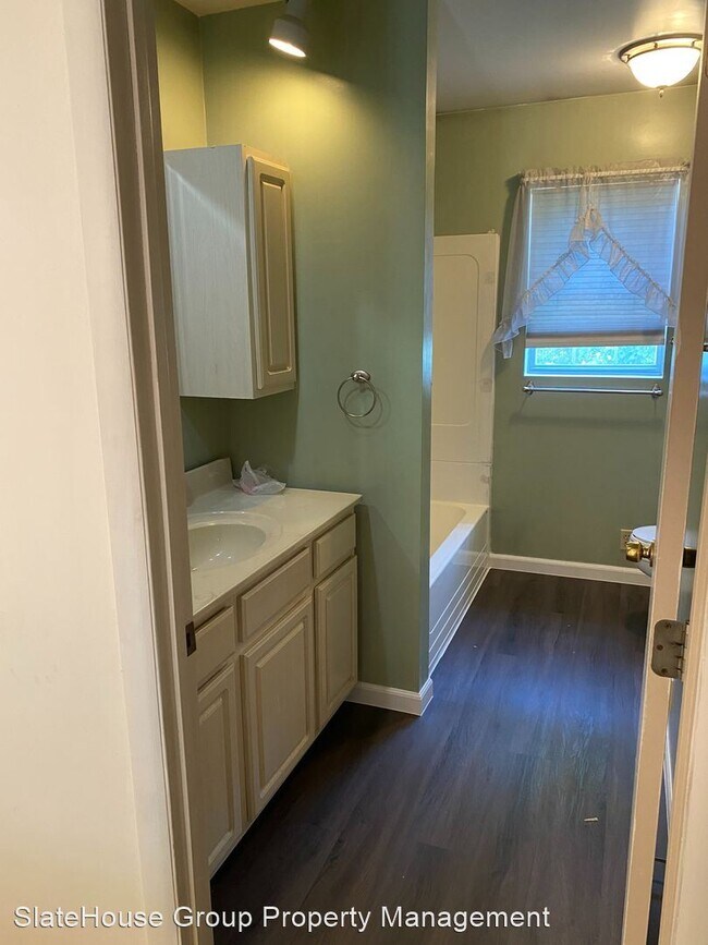 Building Photo - 2 br, 1 bath House - 119 S Lockwillow Ave