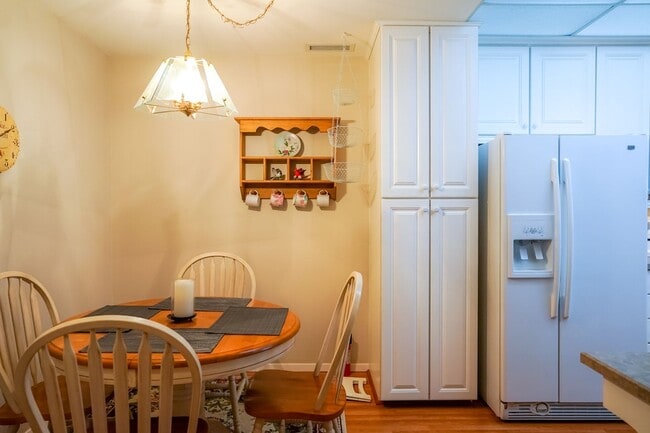 Building Photo - Coeur d'Alene North Condo - Furnished 2 be...