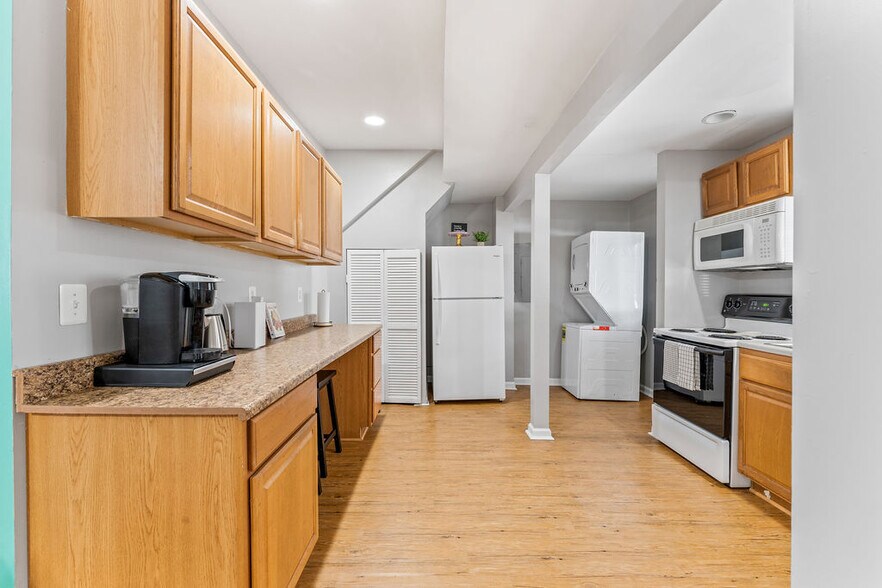 Building Photo - 915 Lafayette Blvd