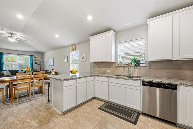 Building Photo - 125 Night Sky Dr