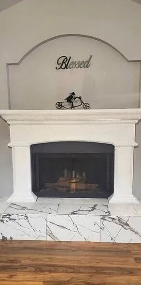 Building Photo - 212 Canulette Rd