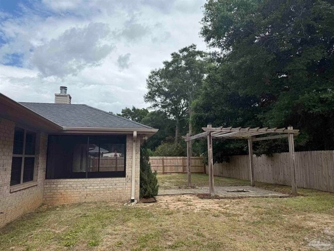 Building Photo - 4180 Hazelhurst Dr