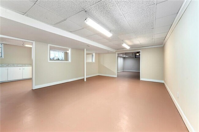 Building Photo - 5647 Antioch Rd