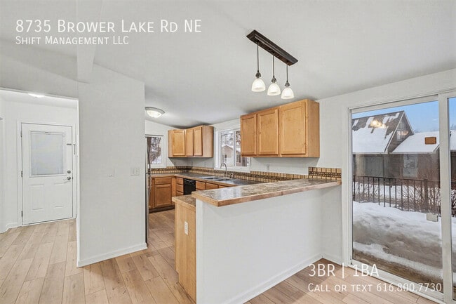 Building Photo - 8735 Brower Lake Rd NE