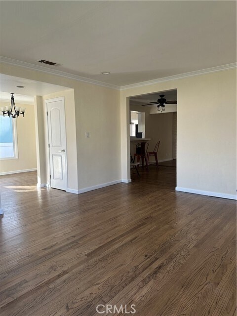 Building Photo - 6447 Balcom Ave