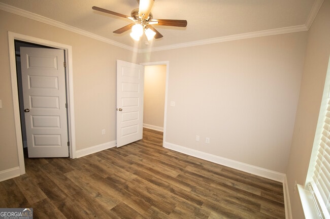 Building Photo - 106A Woodsedge Dr
