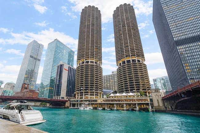 Building Photo - 300 N State St