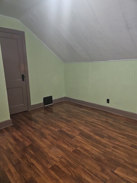 Building Photo - 1662 Saint Agnes Ave