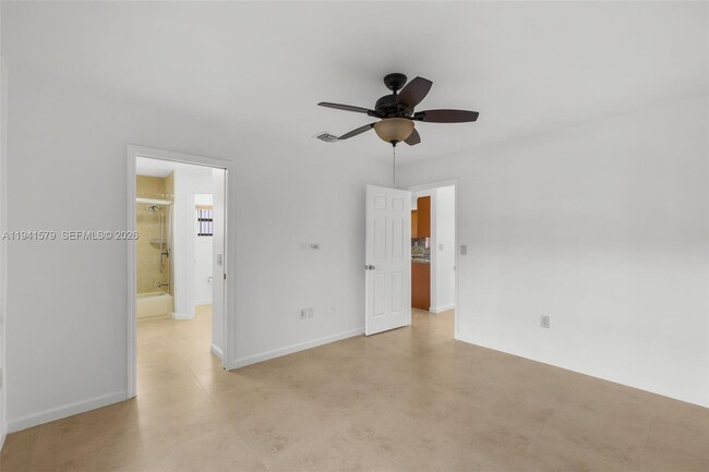 Building Photo - 449 SW 88th Pl