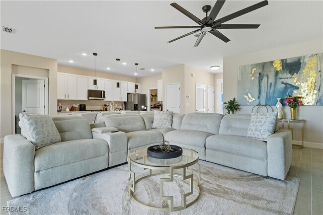 Building Photo - 525 Tropicana Parkway W