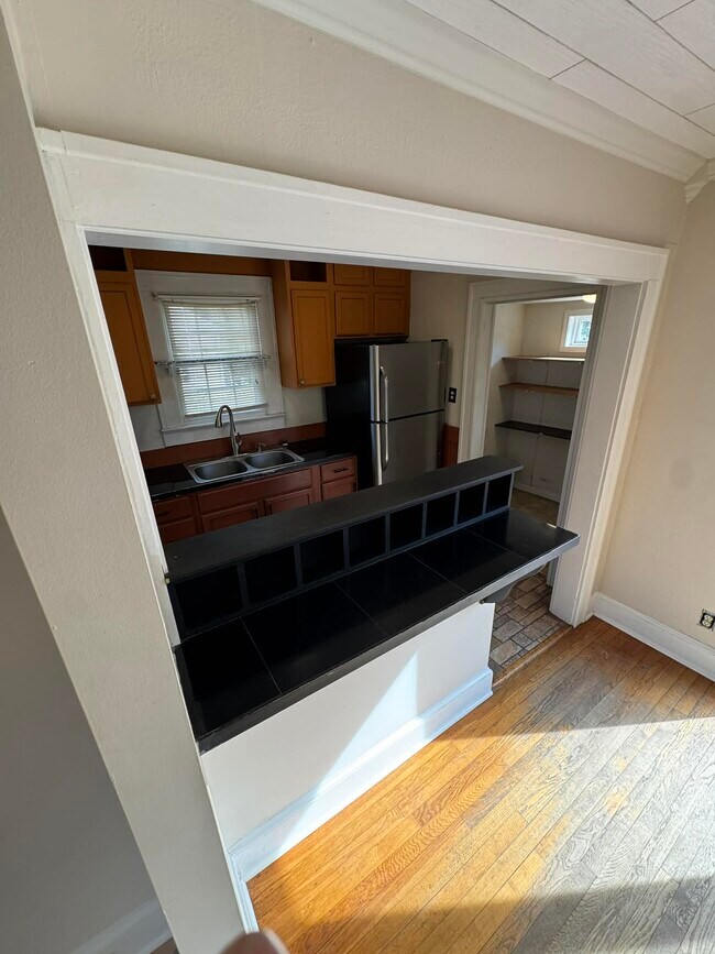 Building Photo - 206 Briggs Ave