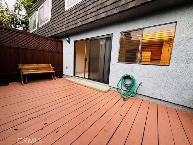 Building Photo - 2610 E Huntington Dr