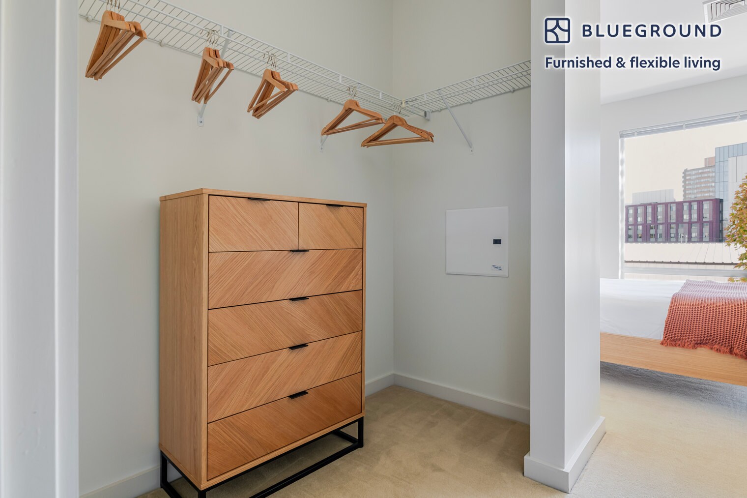 Building Photo - 240 Sidney St