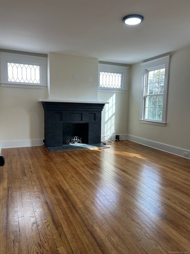 Primary Photo - 592 3rd Ave
