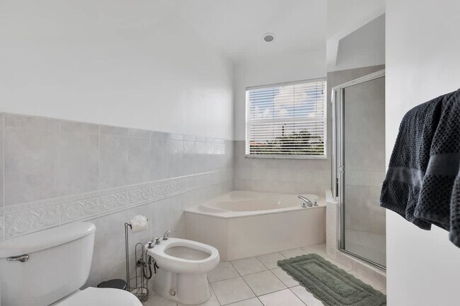 Building Photo - 15270 SW 115th Terrace