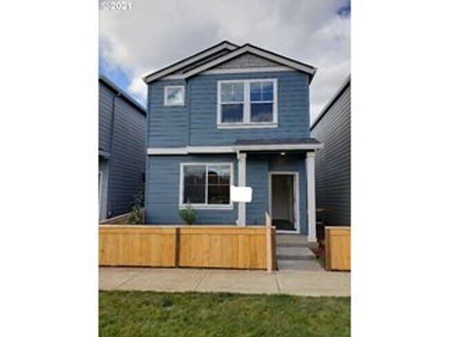 Building Photo - 3 Bed 2.5 Bath Home in Vancouver! Stainles...
