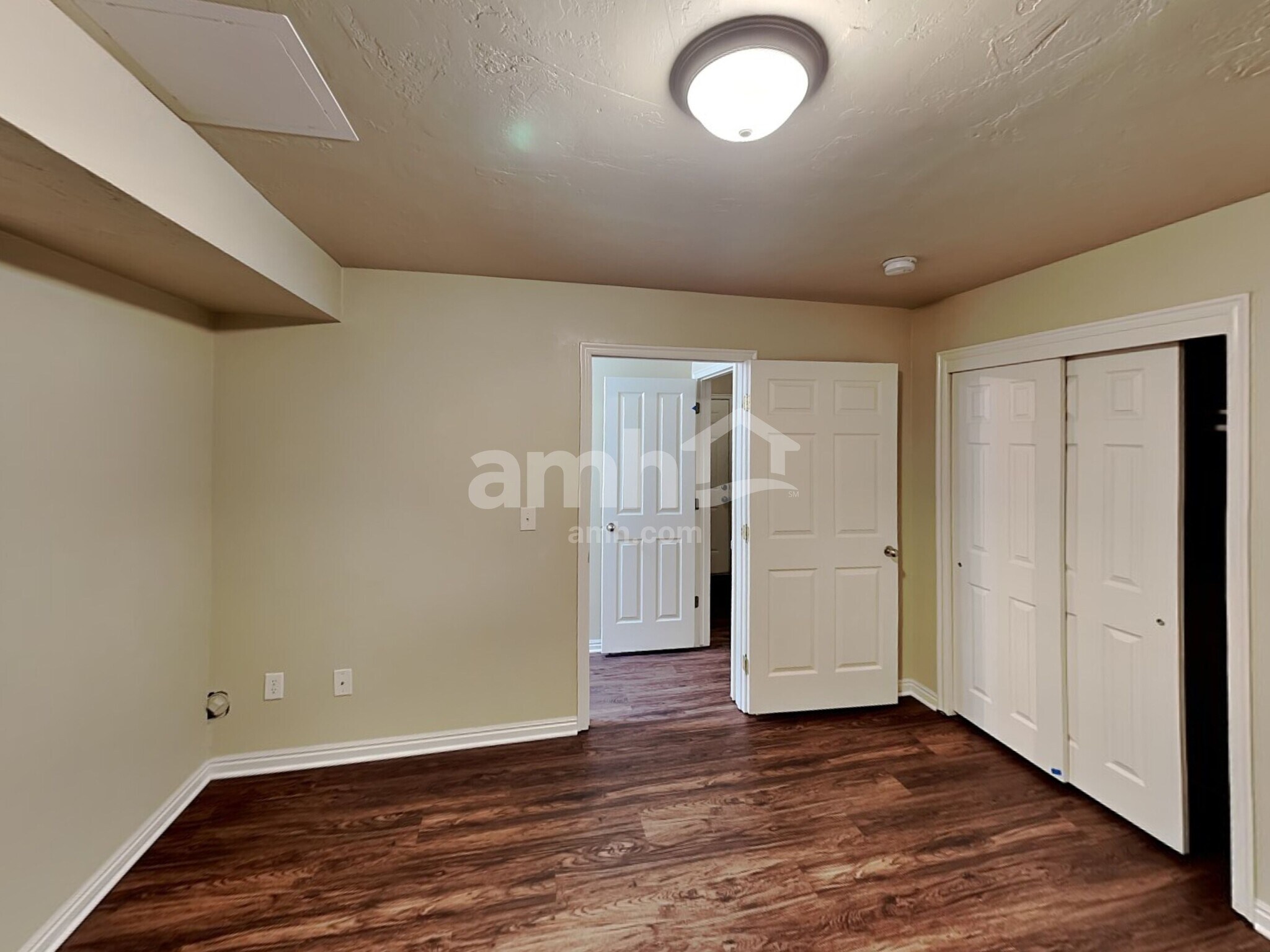 Building Photo - 932 Foxboro Dr