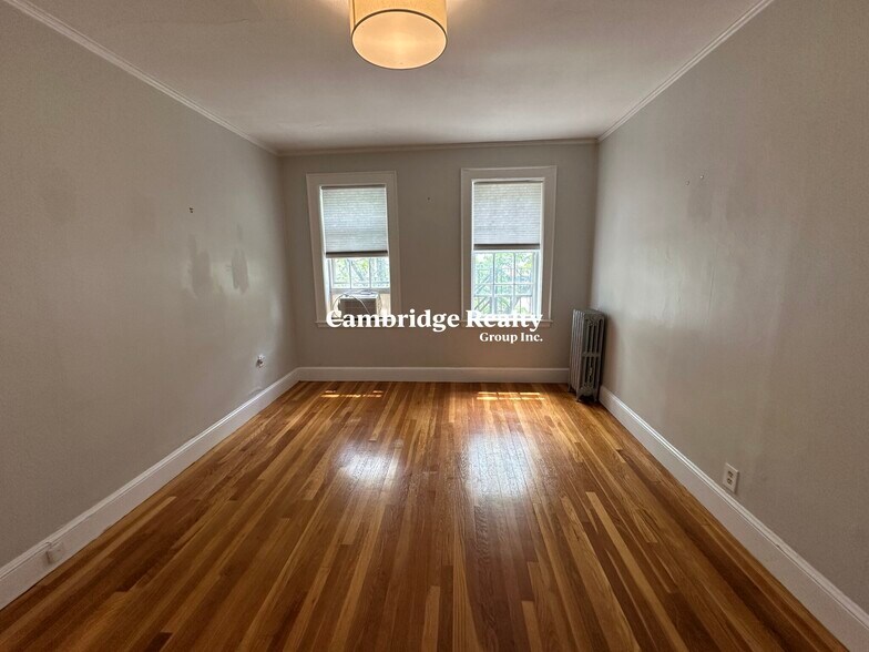 Building Photo - 5 Ellery Pl