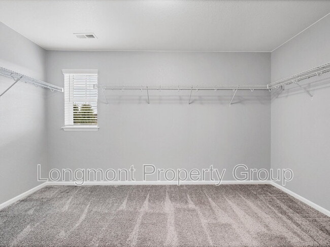 Building Photo - 256 Western Sky Cir