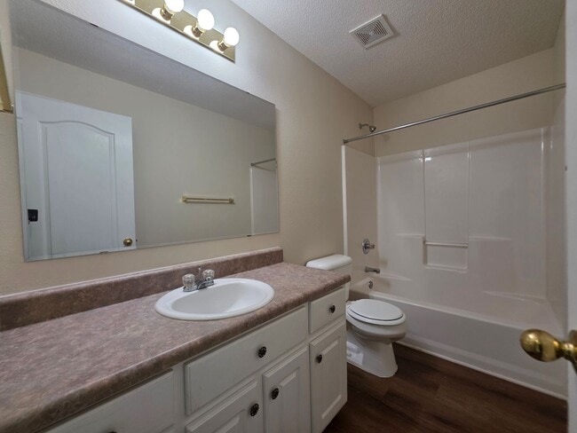Building Photo - 4BR/3BA home with shed close to Navy Feder...